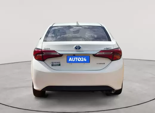 TOYOTA COROLLA 2018